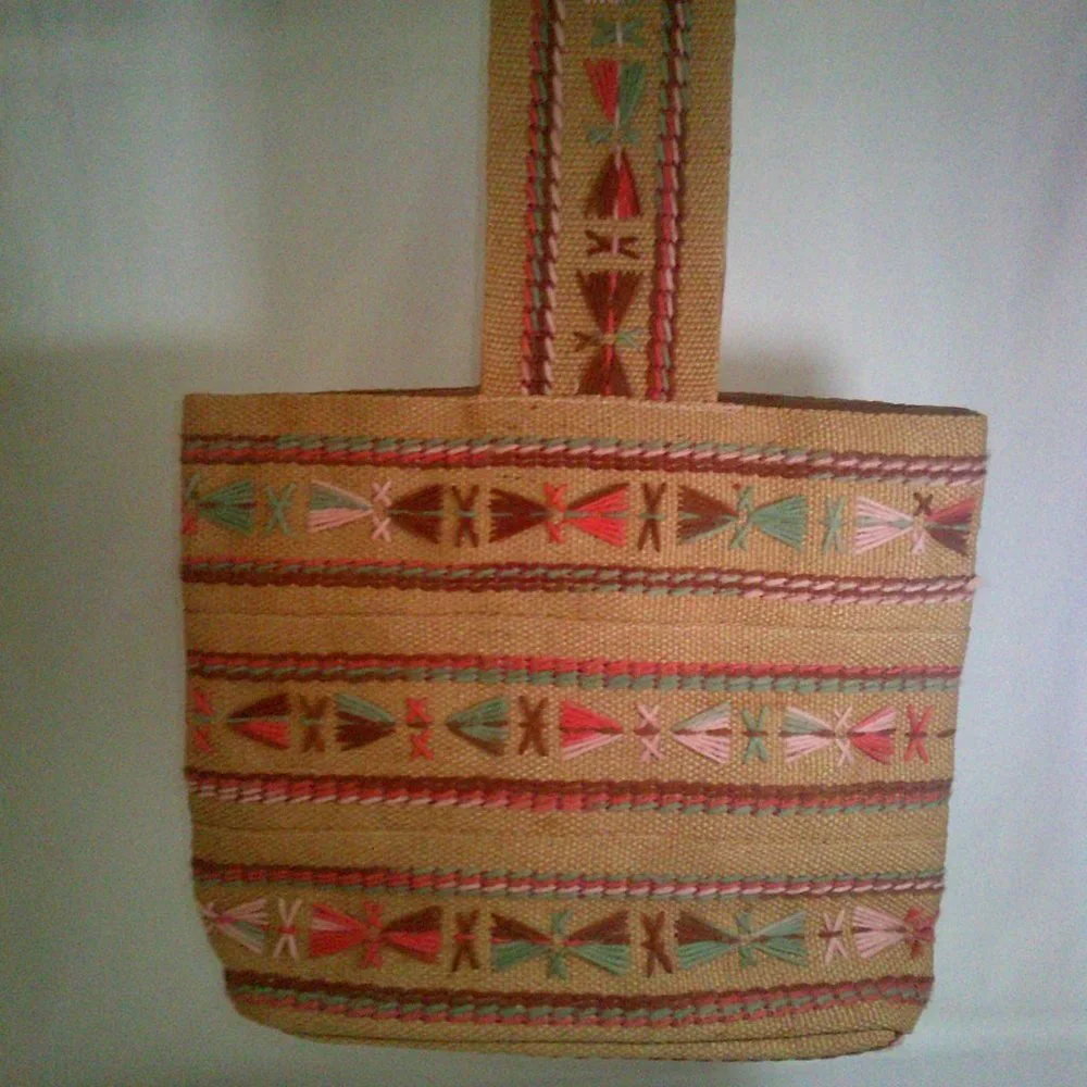 Handbag Tote: Hard Bottom. Vintage. Retro Yarn Burlap Embroidered. Never Used!